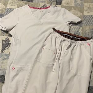 White heart soul scrubs size XXS P